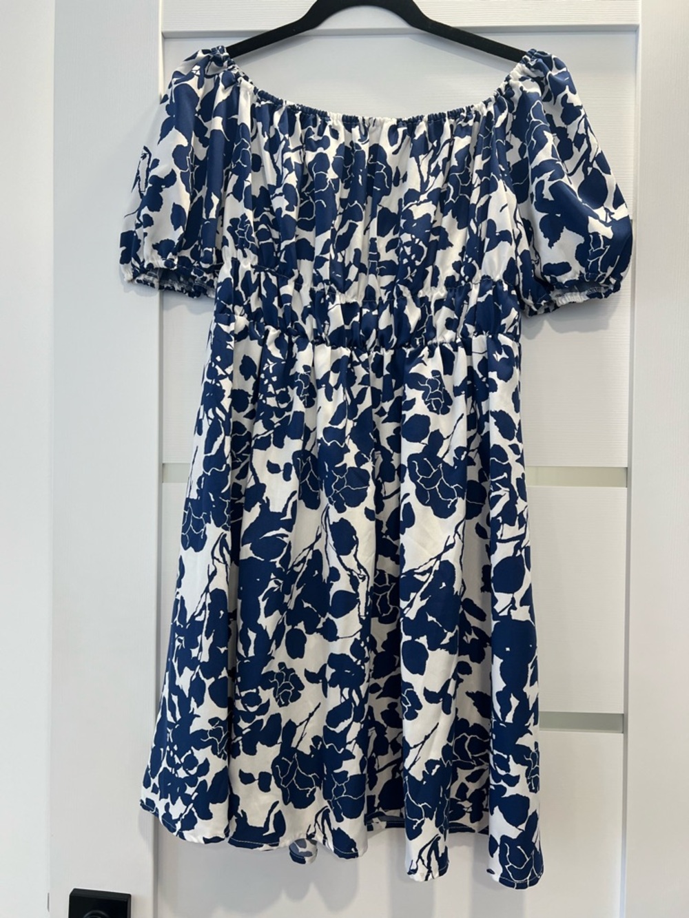 SHEIN White Puff Sleeve Mini Dress & Navy Floral Off-Shoulder Mini Dress - Picture 5 of 8